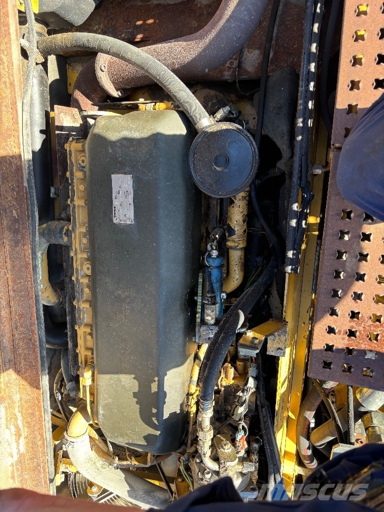 CAT M 320 Wielgraafmachines