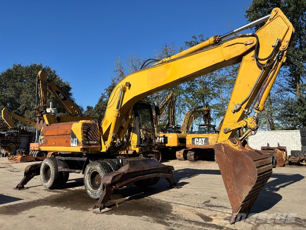 CAT M 320 Wielgraafmachines