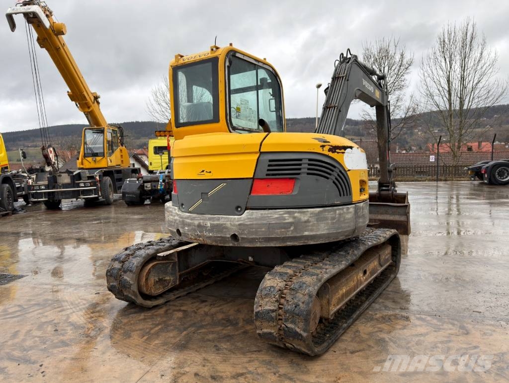 Volvo ECR 88 حفارات زحافة