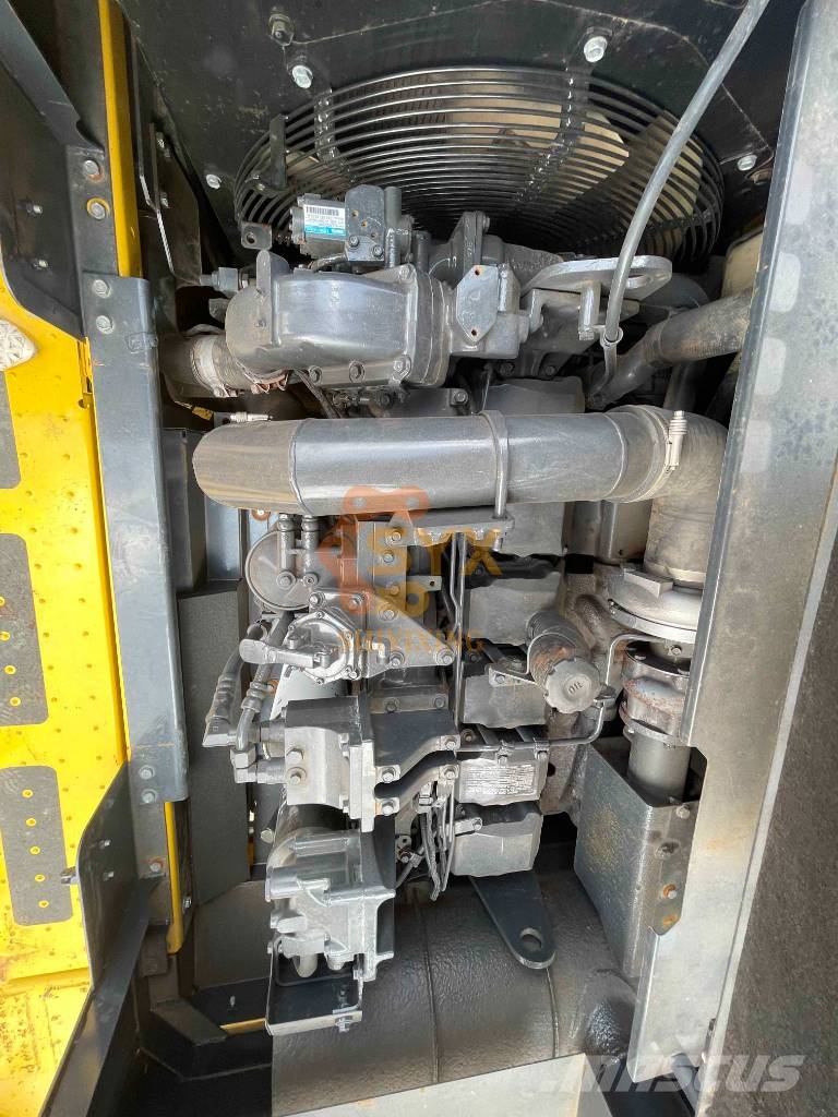 Komatsu 450-8 Εκσκαφείς με ερπύστριες