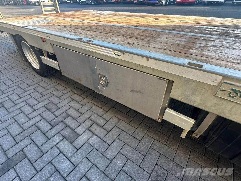 Iveco Eurocargo 12-60 OPRIJWAGEN / MACHINE TRANSPORTER / Camiones portavehículos