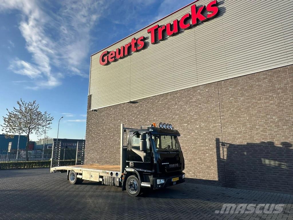 Iveco Eurocargo 12-60 OPRIJWAGEN / MACHINE TRANSPORTER / Camiones portavehículos