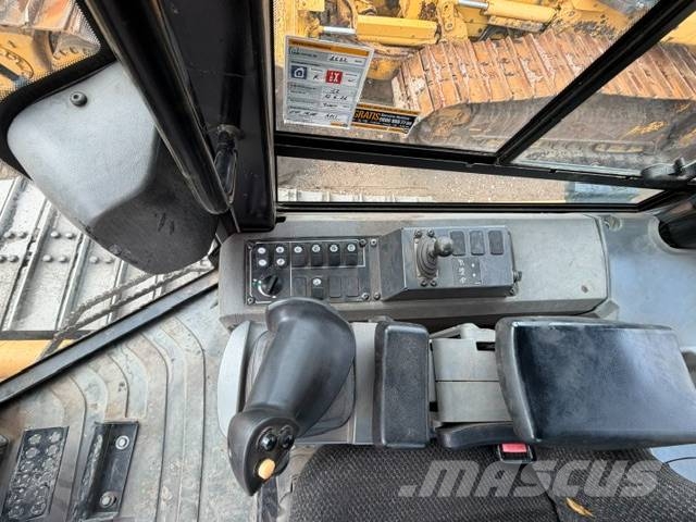 CAT D 6 K LGP Bulldozer