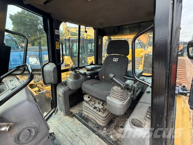 CAT D 6 K LGP Bulldozer