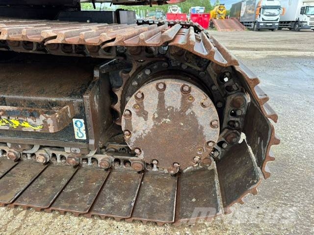 Hitachi ZX135USBL-7 Pelle sur chenilles