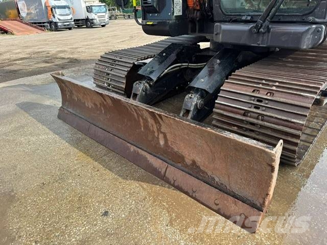 Hitachi ZX135USBL-7 Pelle sur chenilles