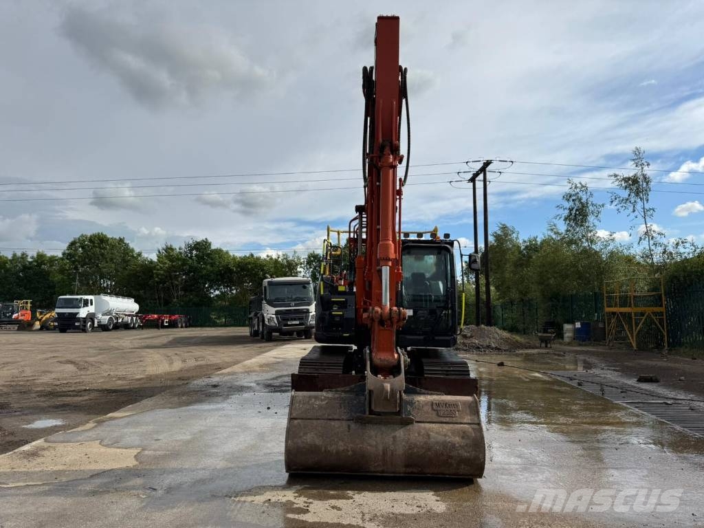 Hitachi ZX135USBL-7 Pelle sur chenilles