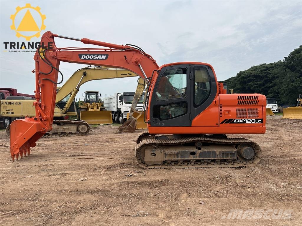 Doosan DX 120 Vikšriniai ekskavatoriai