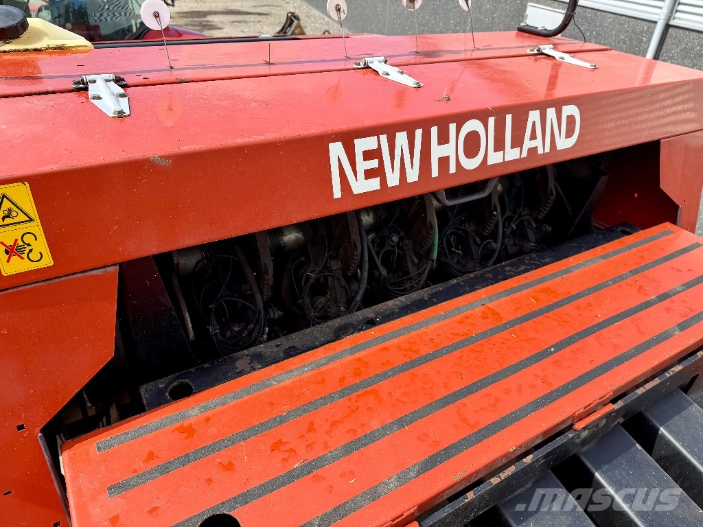 New Holland 4880 S Pressere til firkantede baller