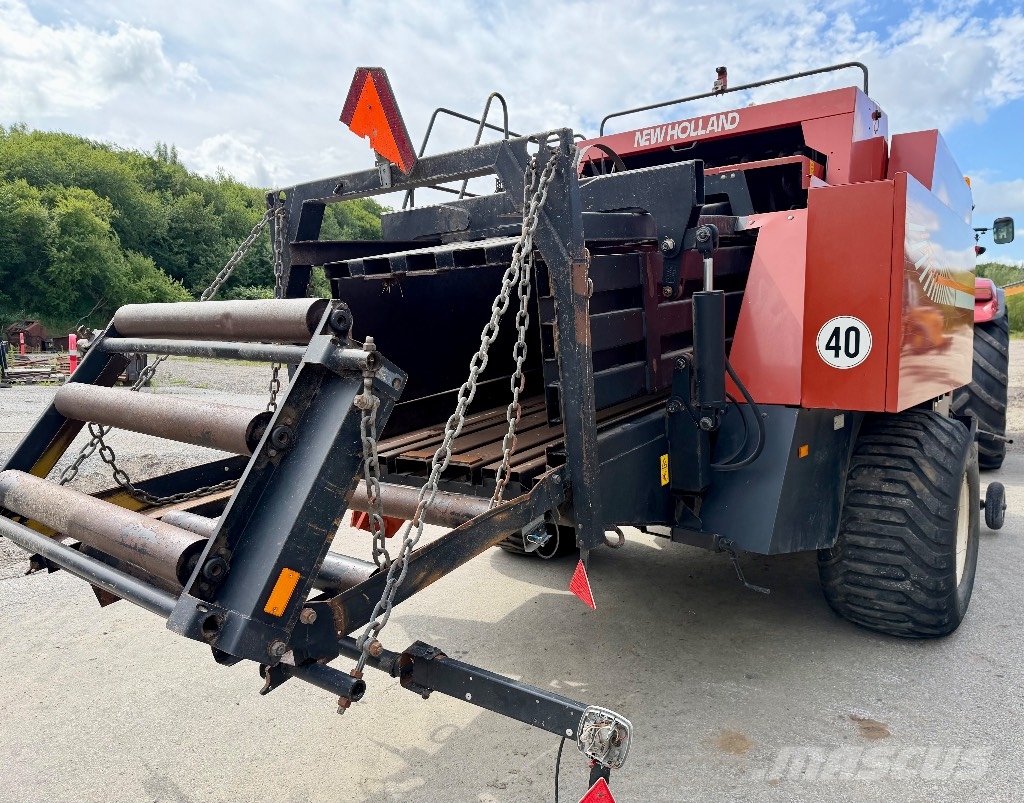 New Holland 4880 S Pressere til firkantede baller