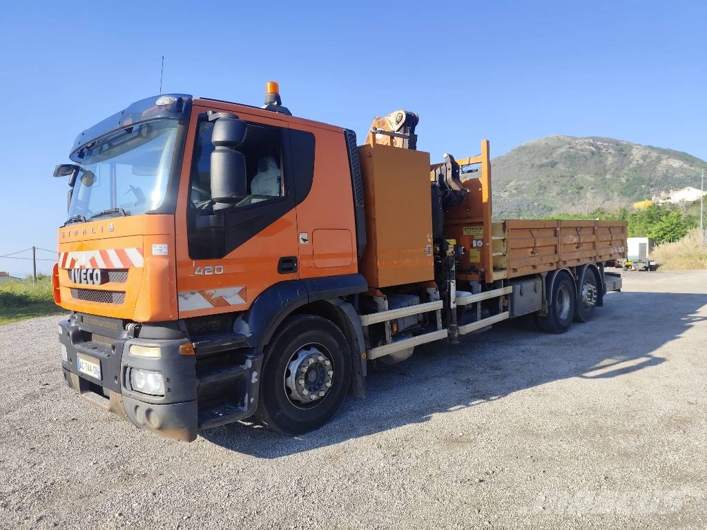 Iveco Stralis 260 S42 شاحنات الرافعات