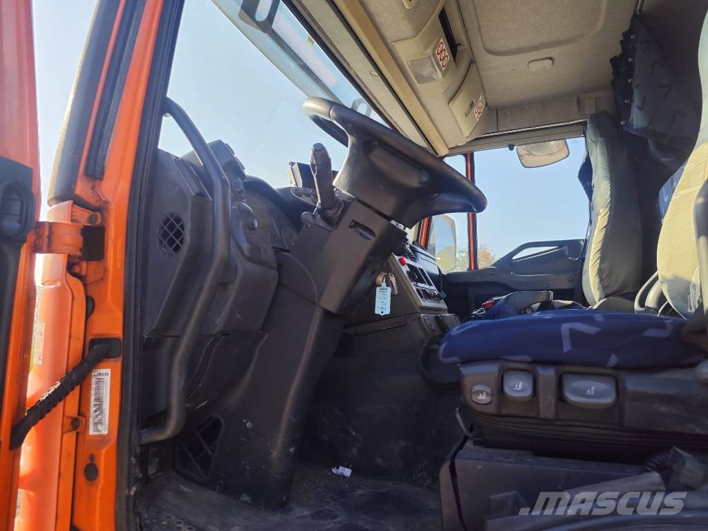 Iveco Stralis 260 S42 شاحنات الرافعات