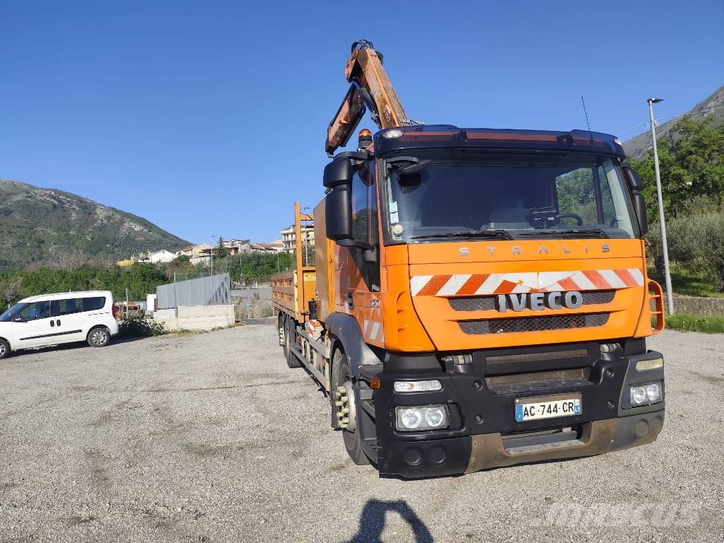 Iveco Stralis 260 S42 شاحنات الرافعات