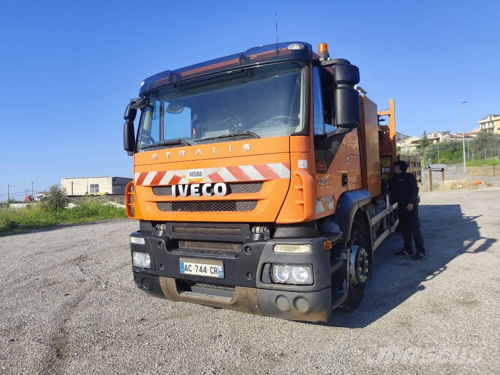 Iveco Stralis 260 S42 شاحنات الرافعات
