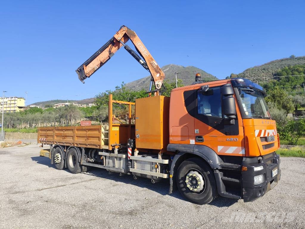 Iveco Stralis 260 S42 شاحنات الرافعات