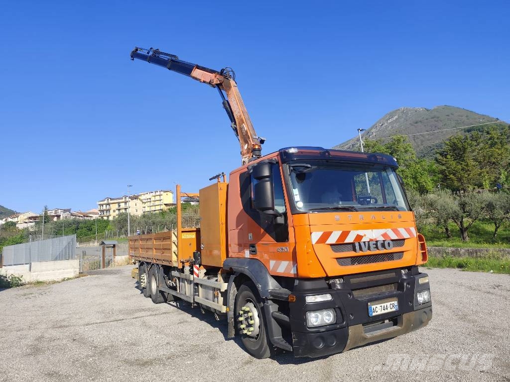 Iveco Stralis 260 S42 شاحنات الرافعات