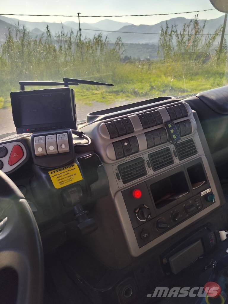 Iveco Stralis 260 S42 شاحنات الرافعات
