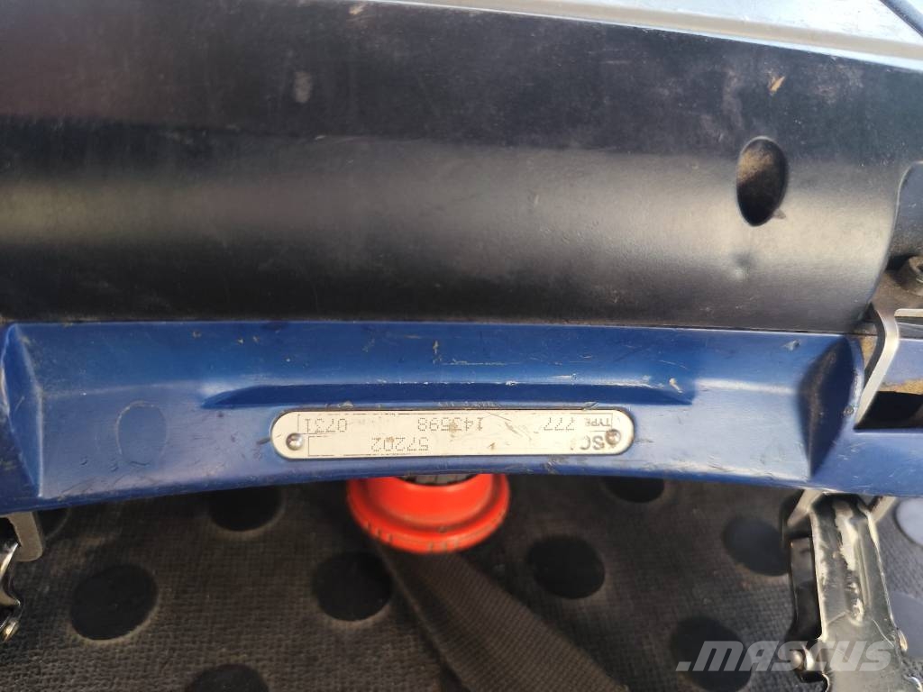 Iveco Stralis 260 S42 شاحنات الرافعات