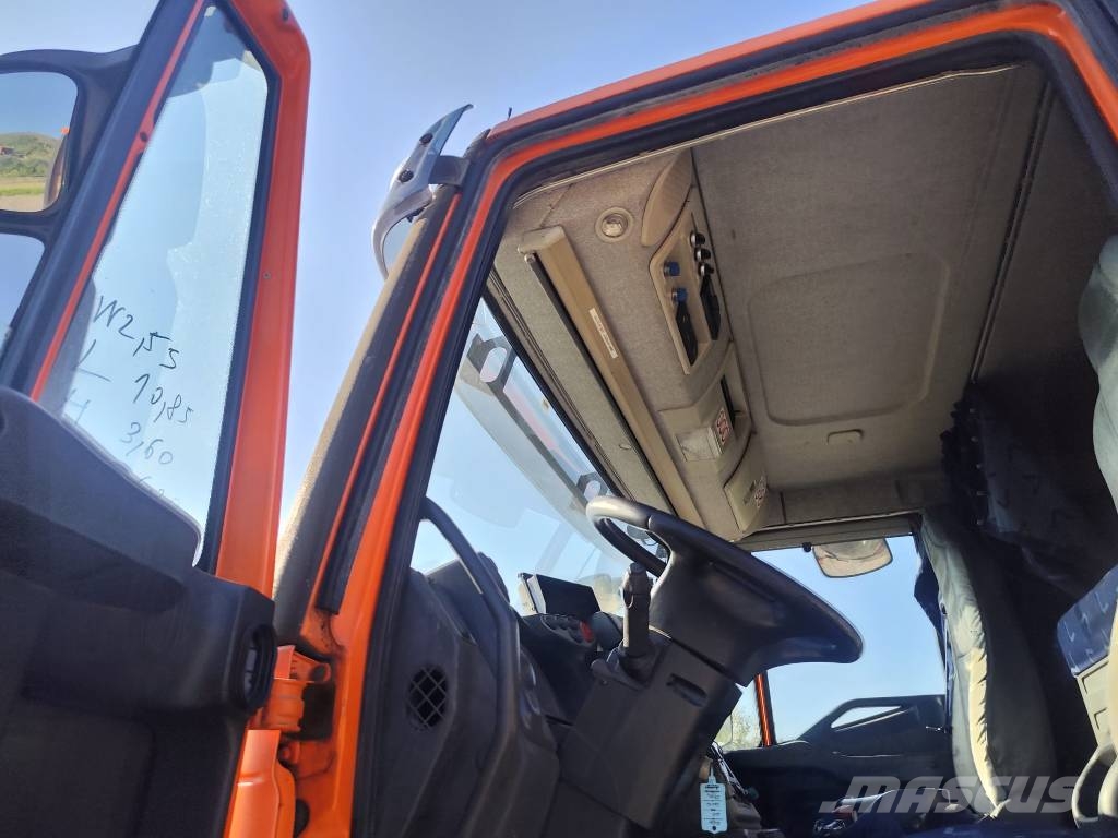 Iveco Stralis 260 S42 شاحنات الرافعات