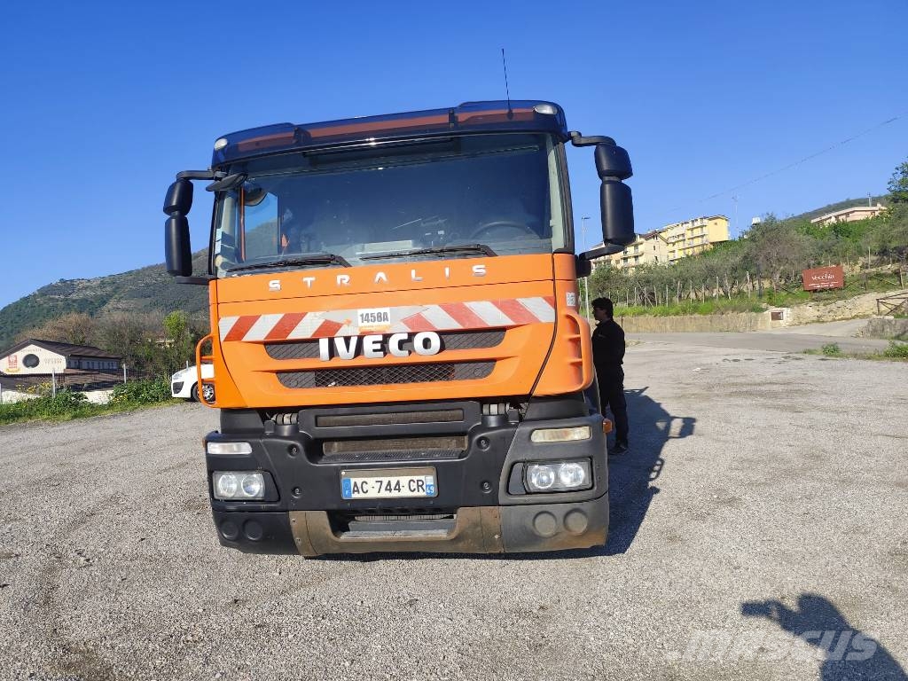 Iveco Stralis 260 S42 شاحنات الرافعات