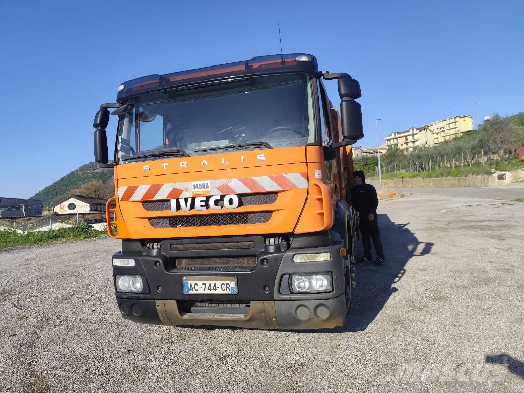 Iveco Stralis 260 S42 شاحنات الرافعات