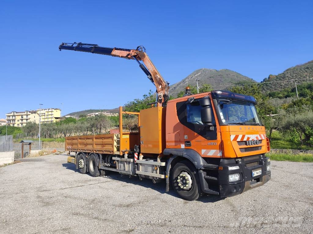 Iveco Stralis 260 S42 شاحنات الرافعات