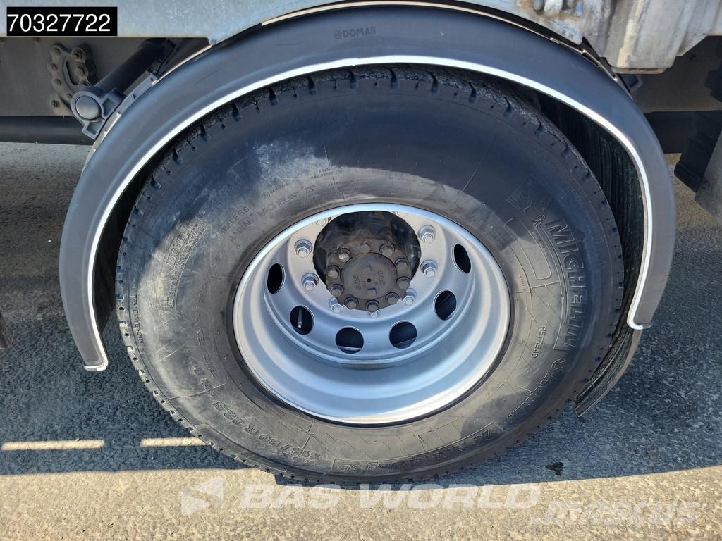 DAF LF 250 4X2 Hyva Crane Remote Euro 6 Camiones de cama baja