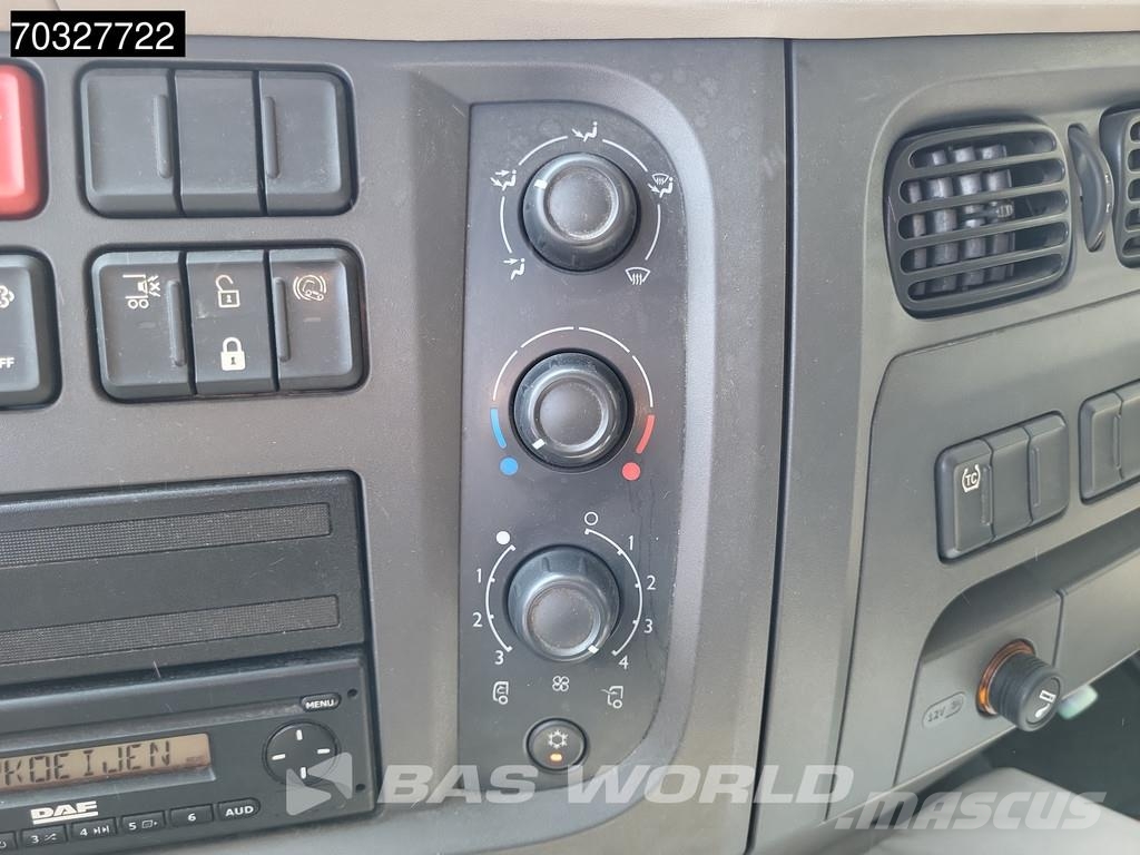 DAF LF 250 4X2 Hyva Crane Remote Euro 6 Camiones de cama baja