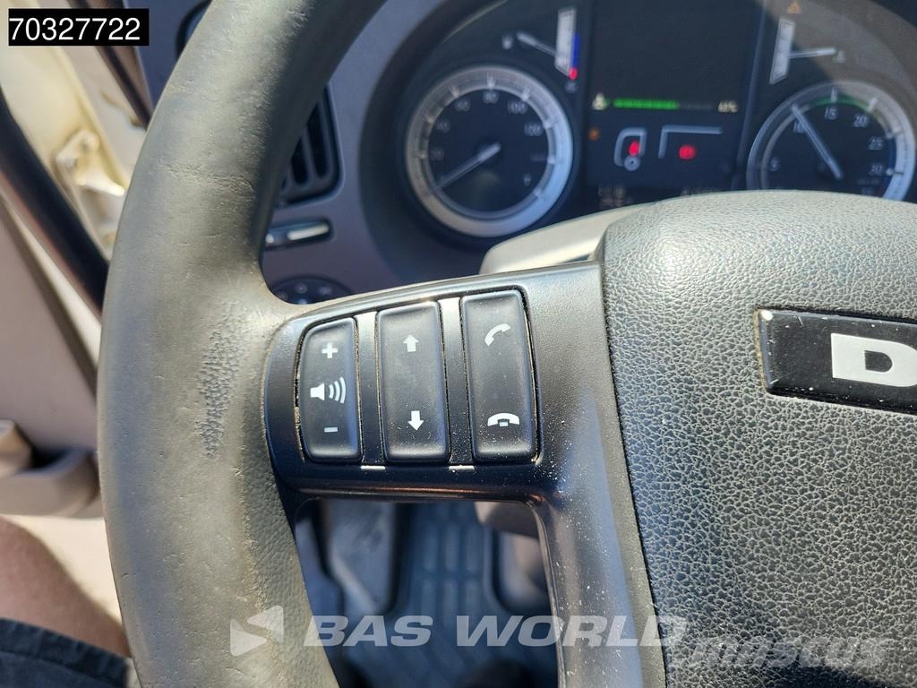 DAF LF 250 4X2 Hyva Crane Remote Euro 6 Camiones de cama baja