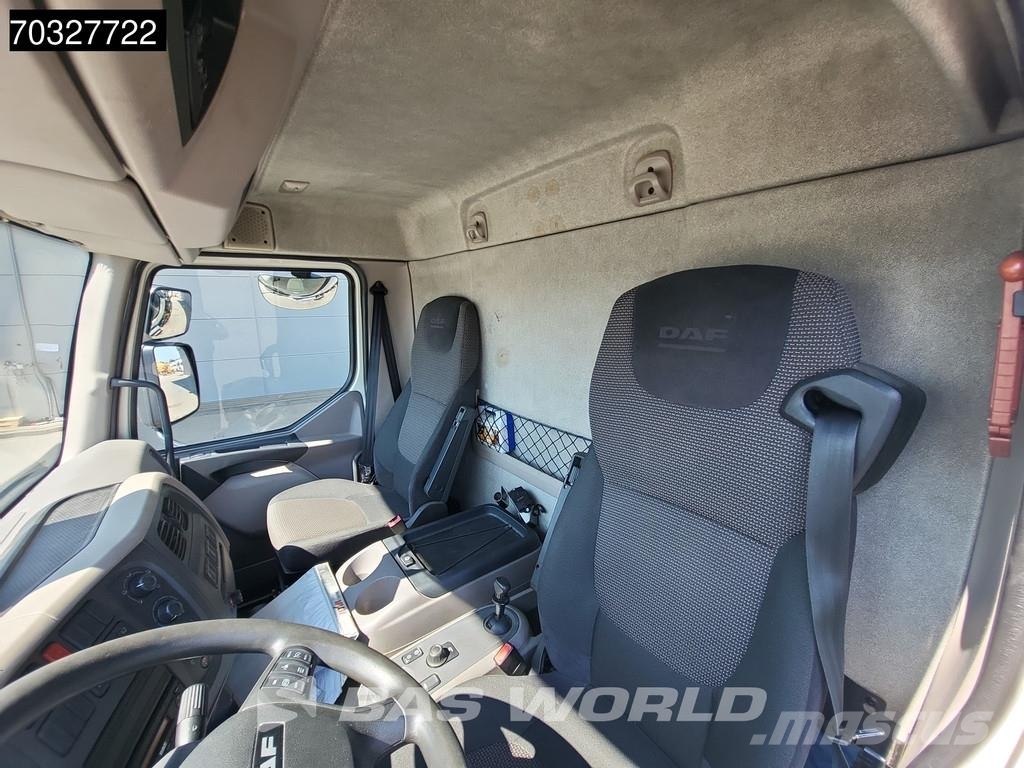 DAF LF 250 4X2 Hyva Crane Remote Euro 6 Camiones de cama baja