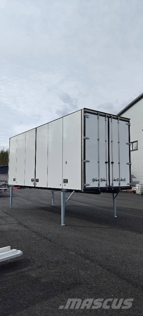 Piako Jalkalavakontti 7,7 m Kontenery transportowe
