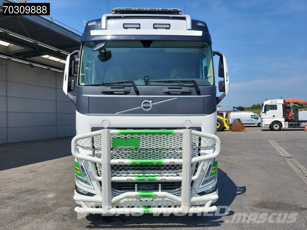 Volvo FH 500 FH 6X4 Full-Air Liftachse HMF 2820K-RCS Cra Flatbed / Dropside trucks