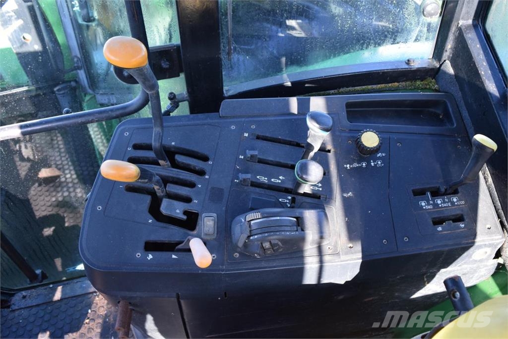 John Deere 6130 Трактора
