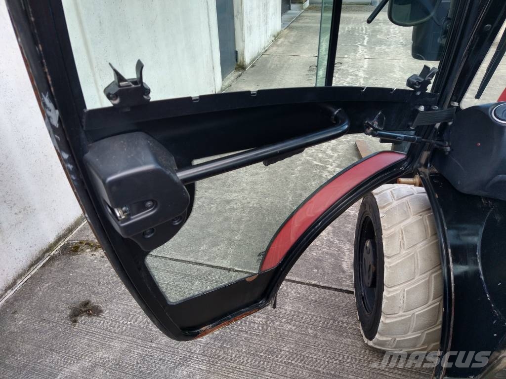 JCB 520-40 4WS (143) Telescopic handlers
