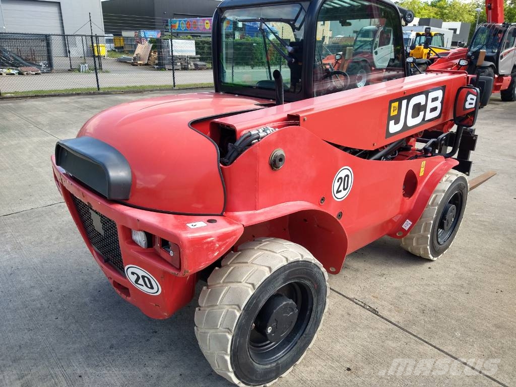 JCB 520-40 4WS (143) Telescopic handlers