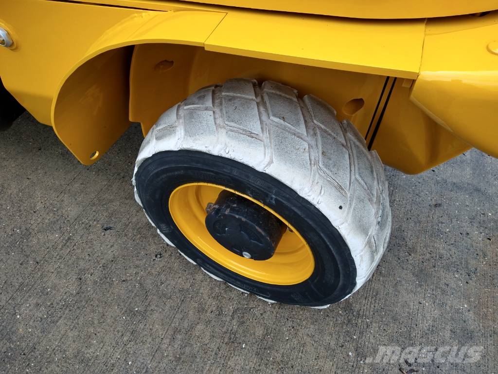 JCB 520-40 4WS (143) مناولات متداخلة