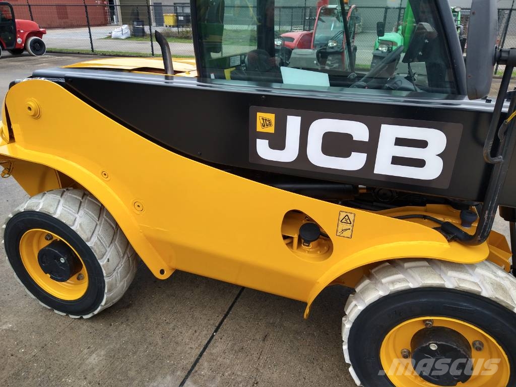 JCB 520-40 4WS (143) مناولات متداخلة