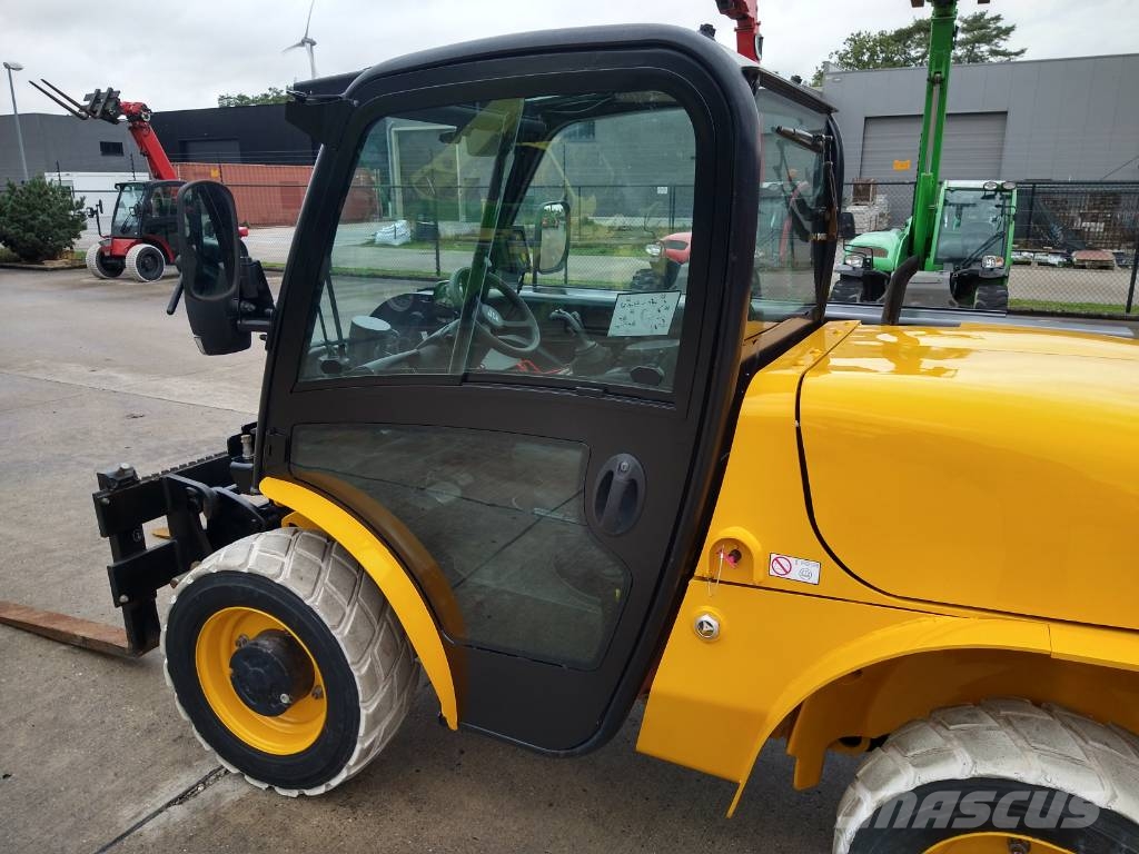 JCB 520-40 4WS (143) مناولات متداخلة