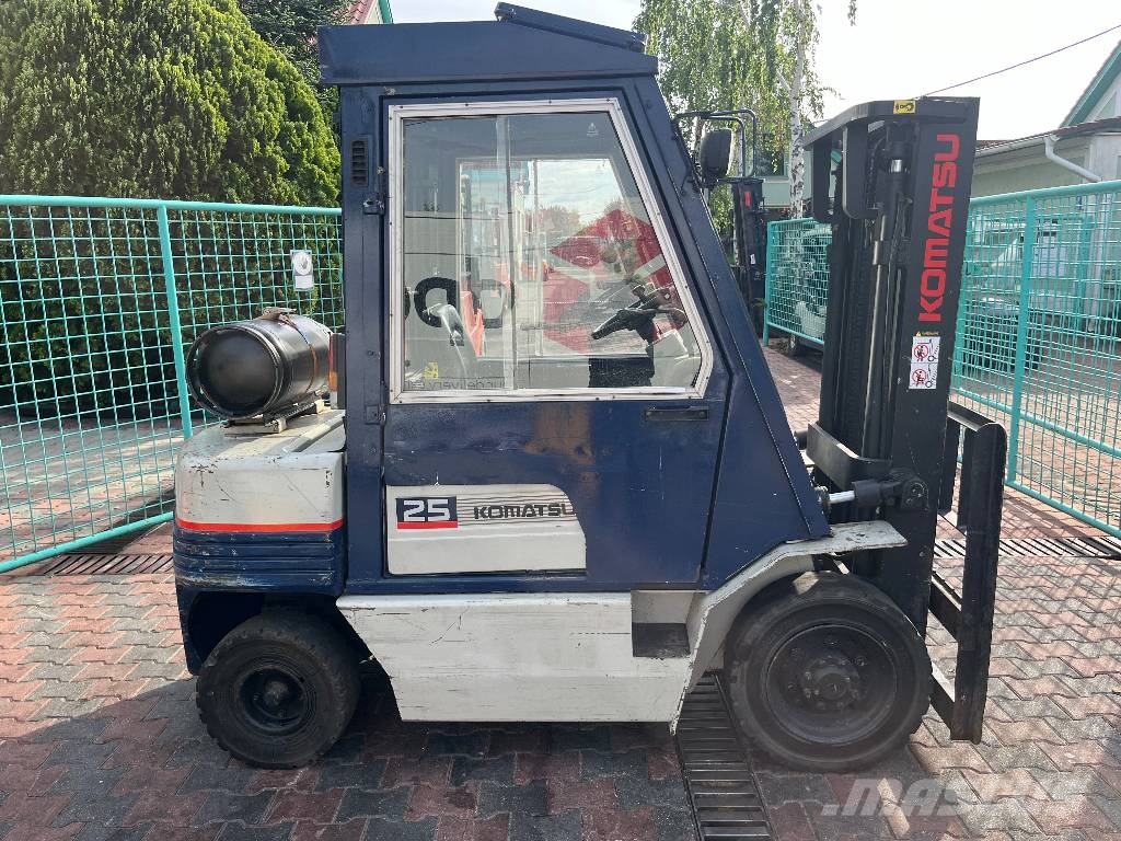 Komatsu FG25T-11 V-4072 IO Plinski viličari