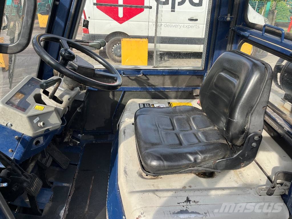 Komatsu FG25T-11 V-4072 IO Plinski viličari