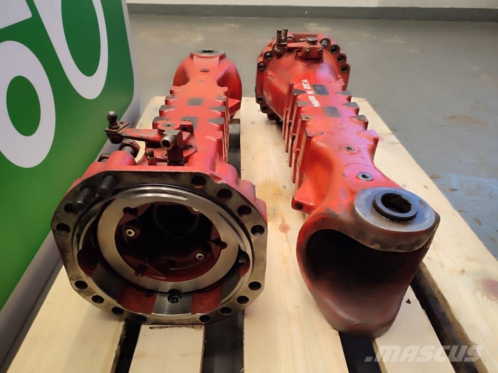 Manitou MT1235 SL Drive axle housing 212 06 003 71 9 Sillad