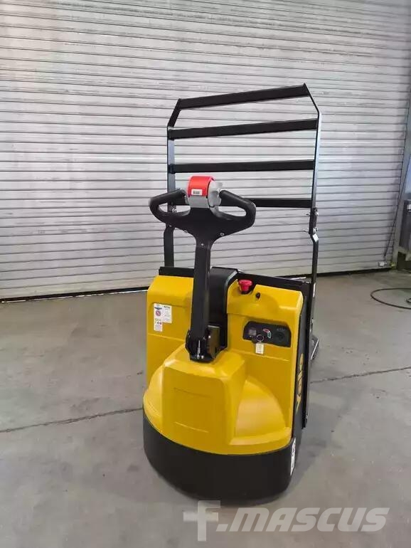 Yale MP16 Pedestrian stackers