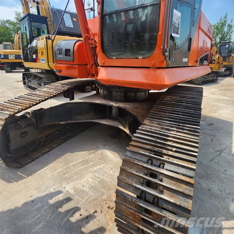 Doosan DX 300 LCA Гусеничні екскаватори