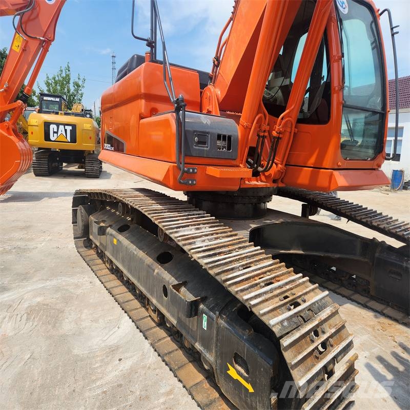 Doosan DX 300 LCA Гусеничні екскаватори