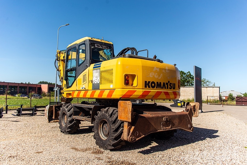 Komatsu PW160-7 Excavator for Sale  by parts Escavadoras de rodas