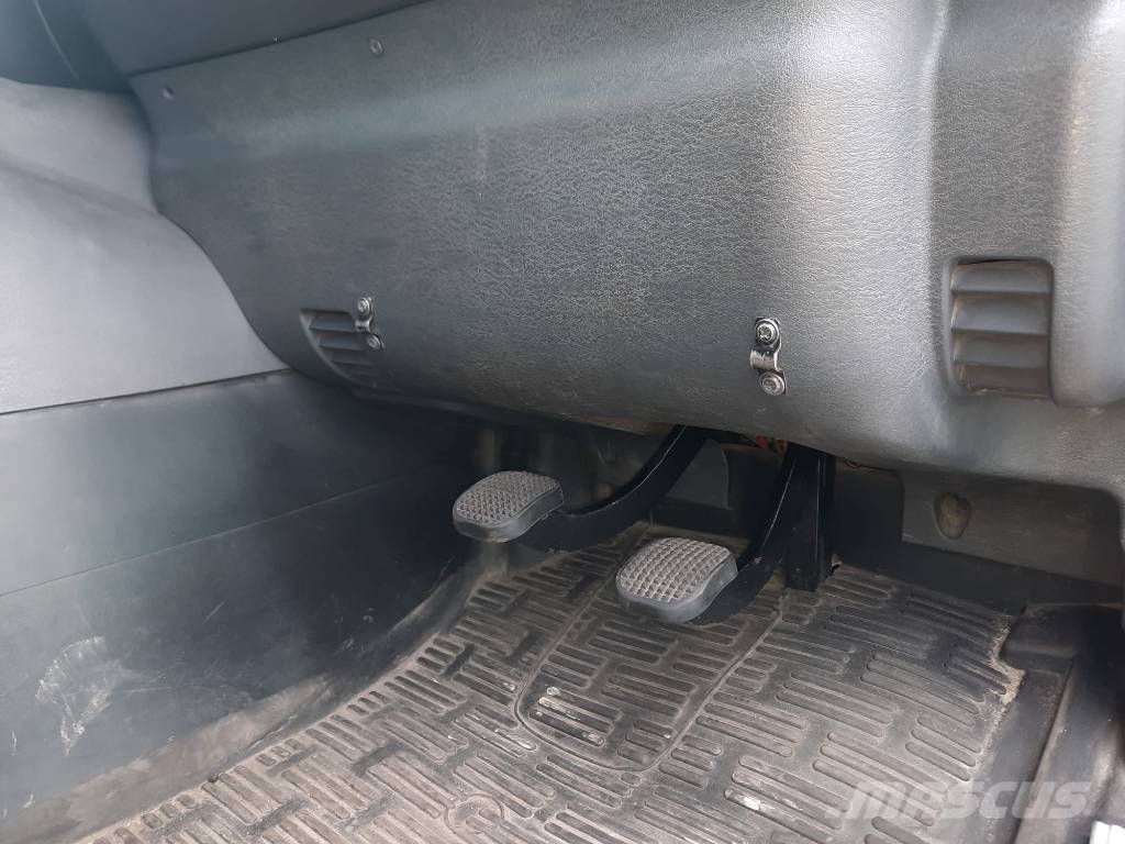 Scania P 114 Camiones plataforma