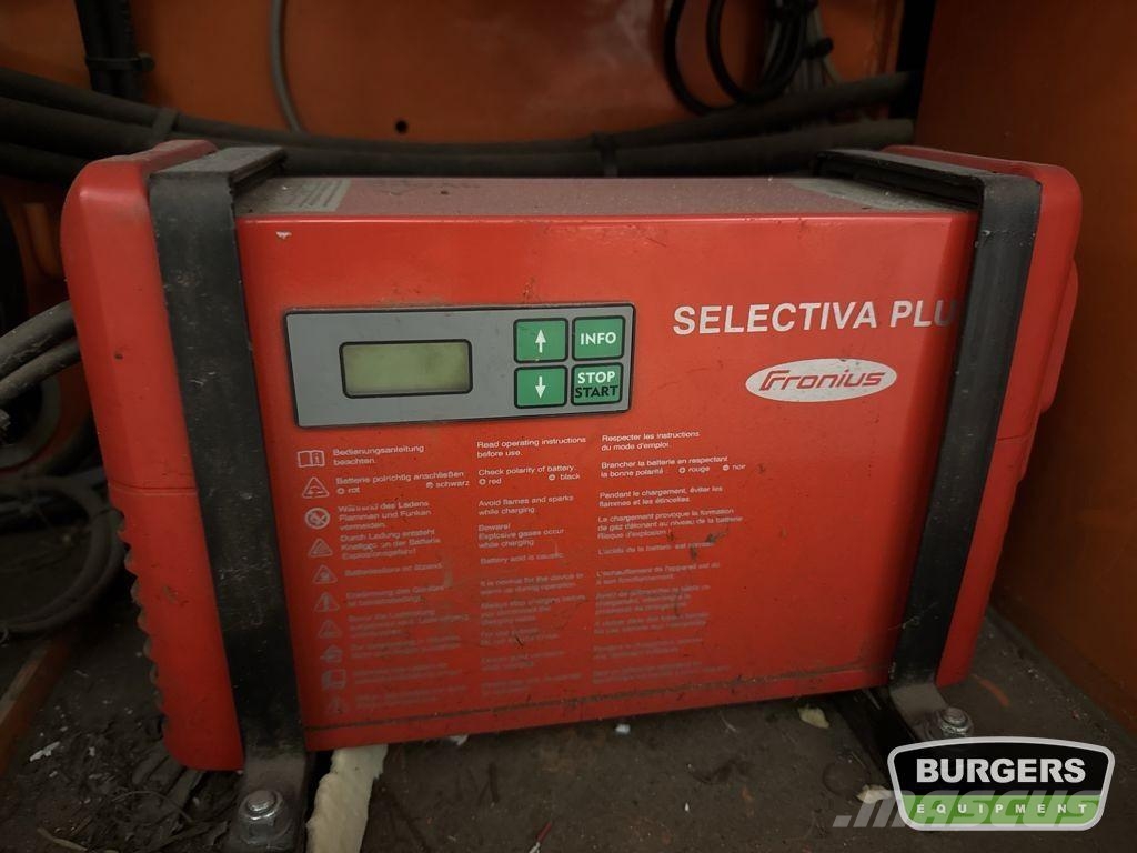 Holland Lift X-105 EL18 Elevadores de tesoura