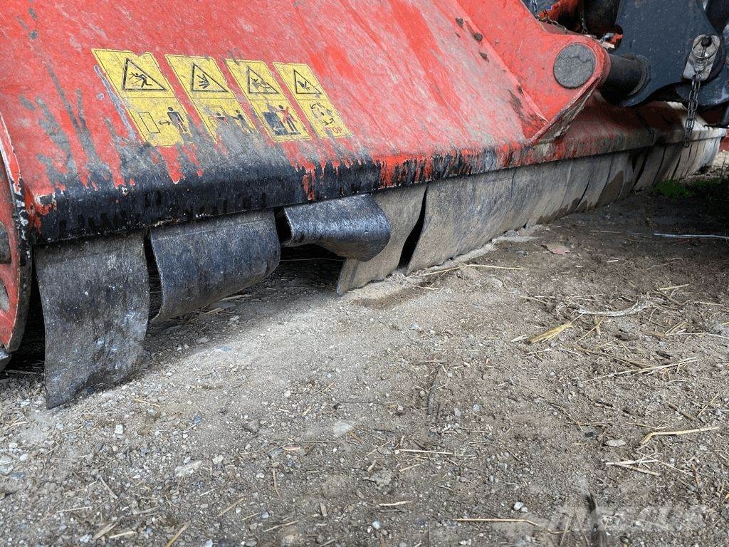 Kuhn BP 305 Drtící zařízení