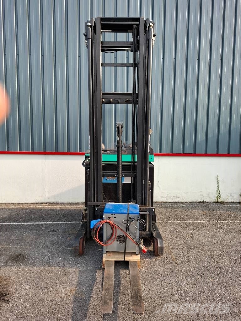 Mitsubishi RB 14 N3C Reachtruck voor hoog niveau