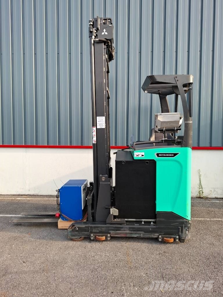 Mitsubishi RB 14 N3C Reachtruck voor hoog niveau